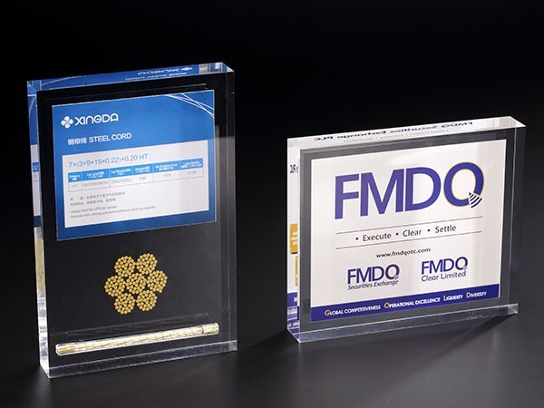 無(wú)縫熱壓紙鎮(zhèn)展臺(tái)